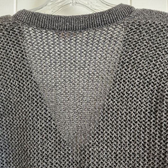 Hollister Grey Knit Sweater Size Small - Picture 3 of 11